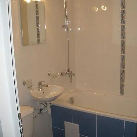Abelia Apartment *